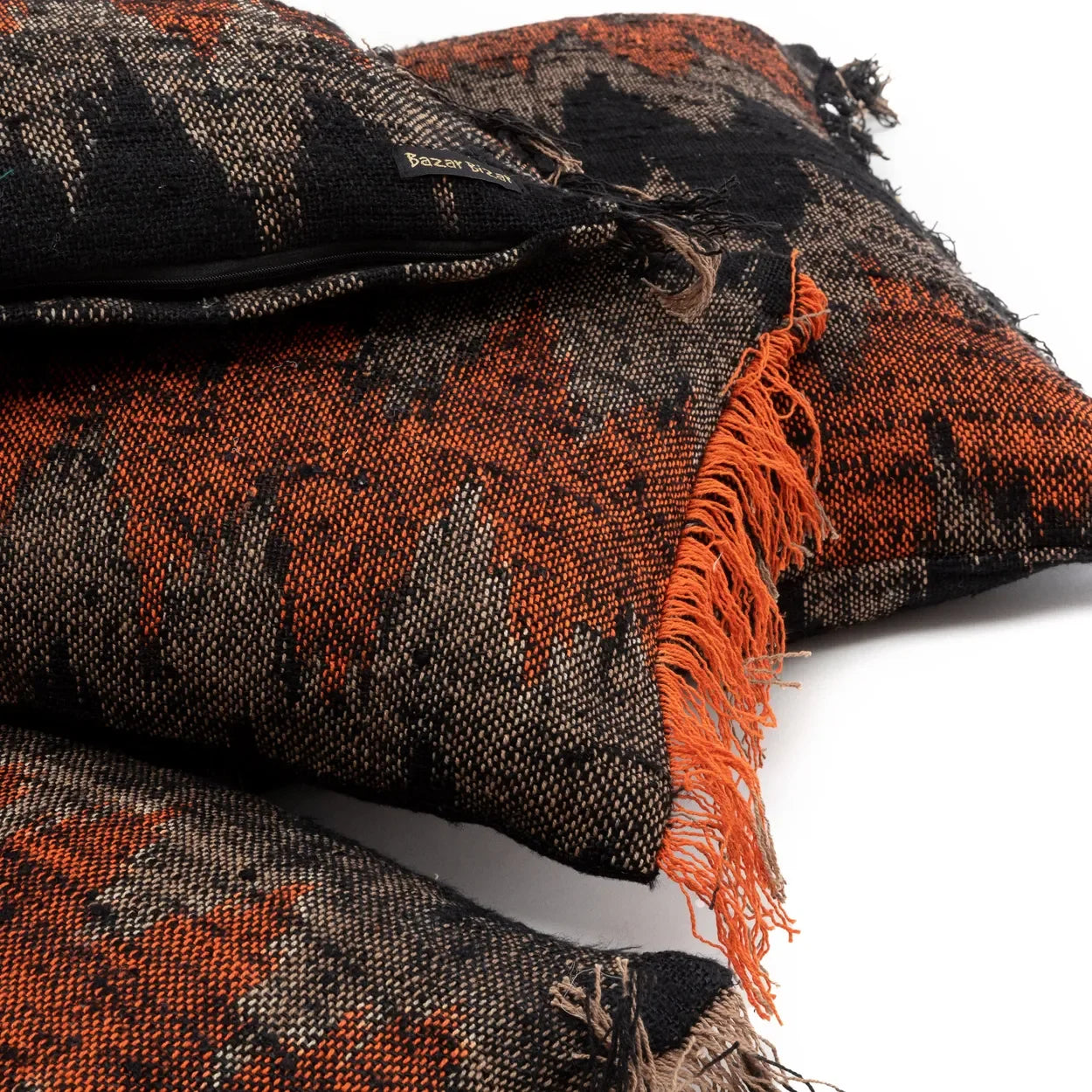 Coussins texturés avec franges en coton noir et orange à motif chevron 30x50 cm