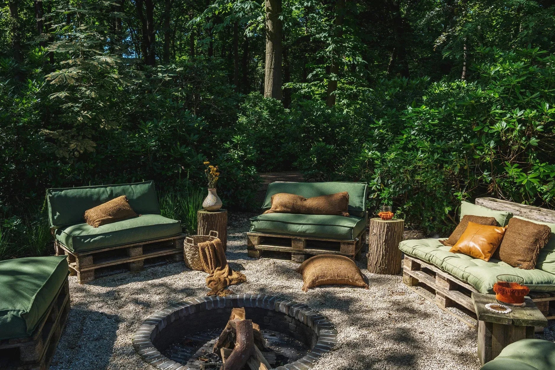 Housse de coussin rectangulaire marron en coton pour canapé extérieur avec feu de camp