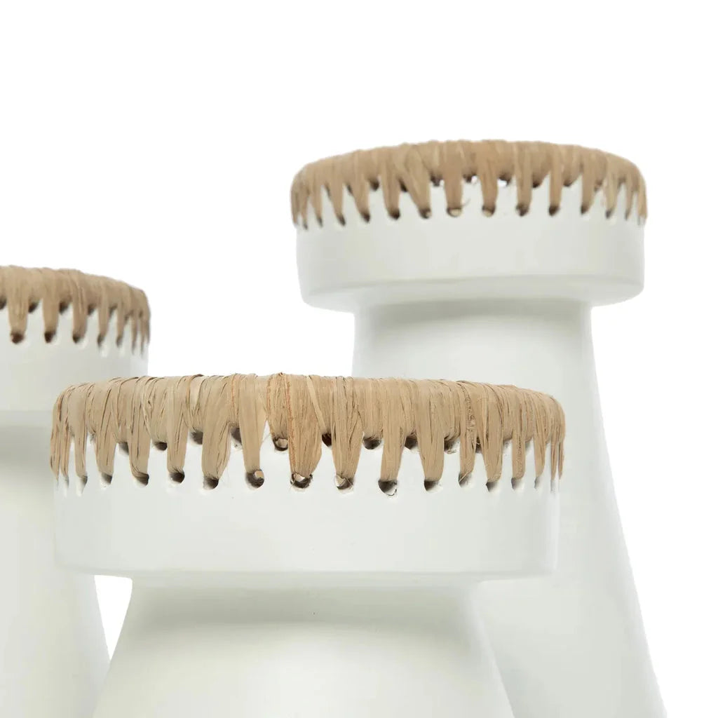 Vases en céramique blanche avec trim en raffia, modèle Le Joli Porte-Bougie Blanc Naturel S