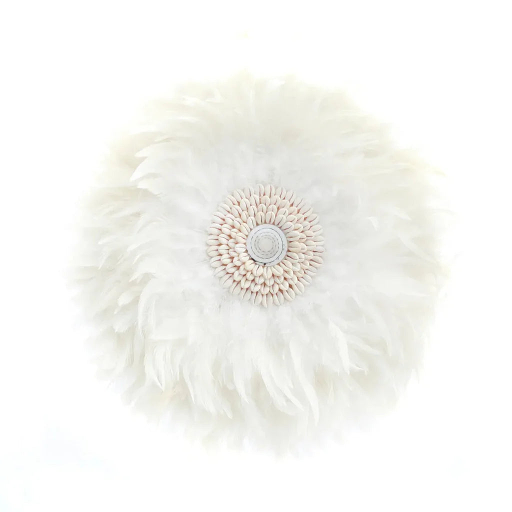 Décoration murale ronde en plumes blanches pour le produit Le Juju côtier Blanc M 40