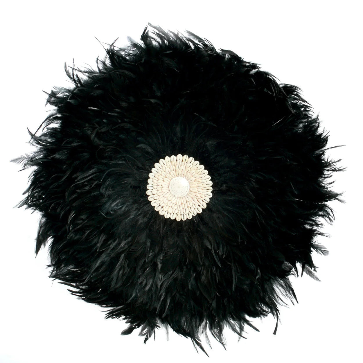 Juju hat rond en plumes noires et coquillages