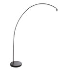 Lampadaire arc en métal noir avec abat-jour tressé en bambou et base ronde
