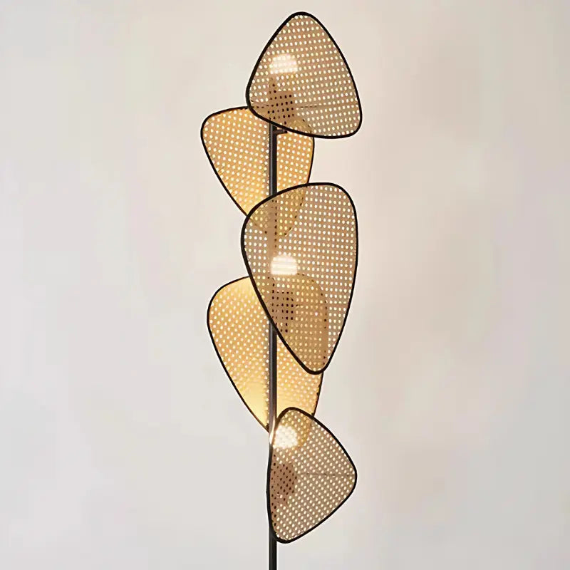lampadaire avec abat jour en rotin