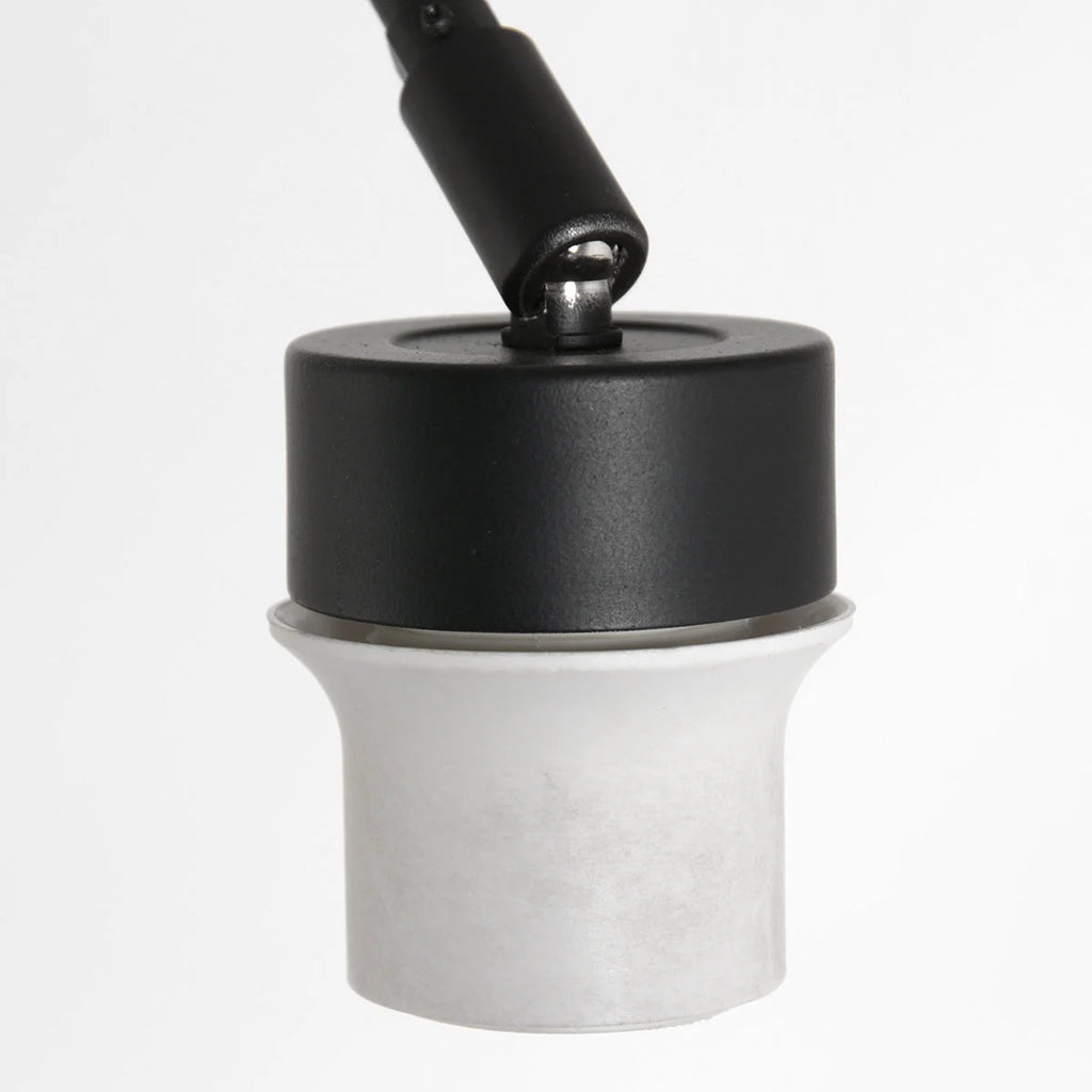 Base cylindrique lampadaire noir et naturel en bambou tressé mat H250 cm