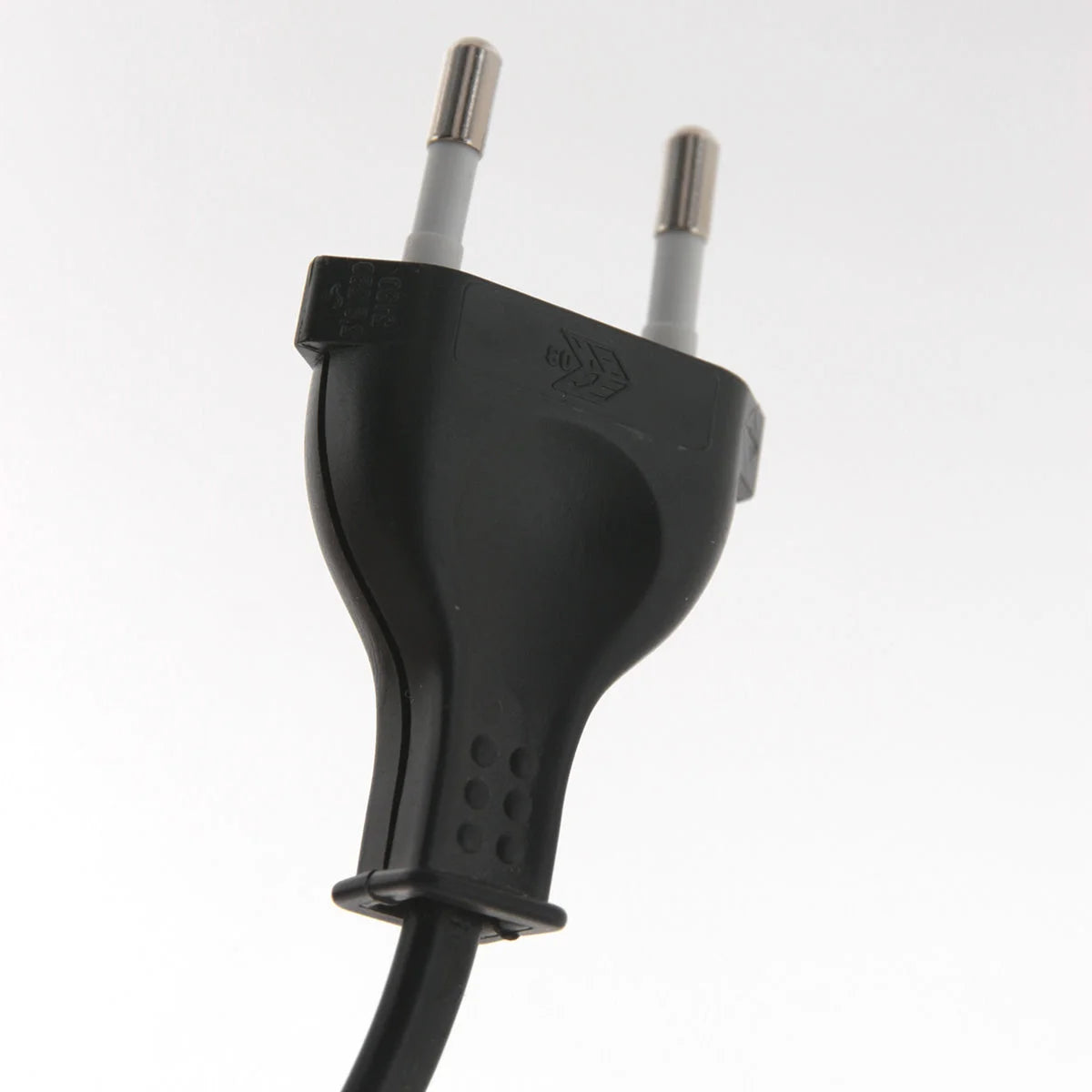 Prise européenne noire en plastique à deux broches argentées pour lampadaire bambou H250 cm