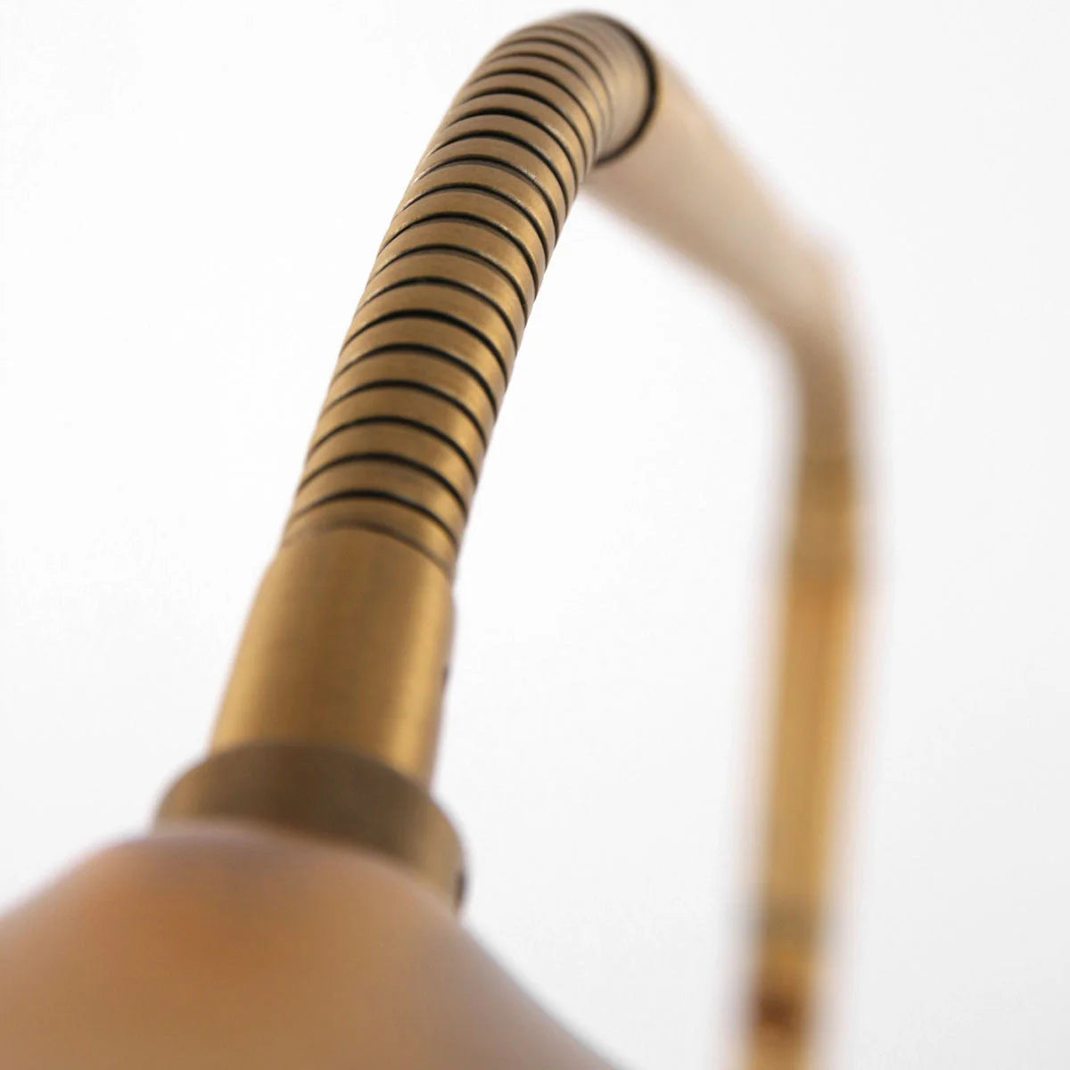 Bras de lampe flexible en laiton pour lampadaire en métal bronze avec LED dimmable