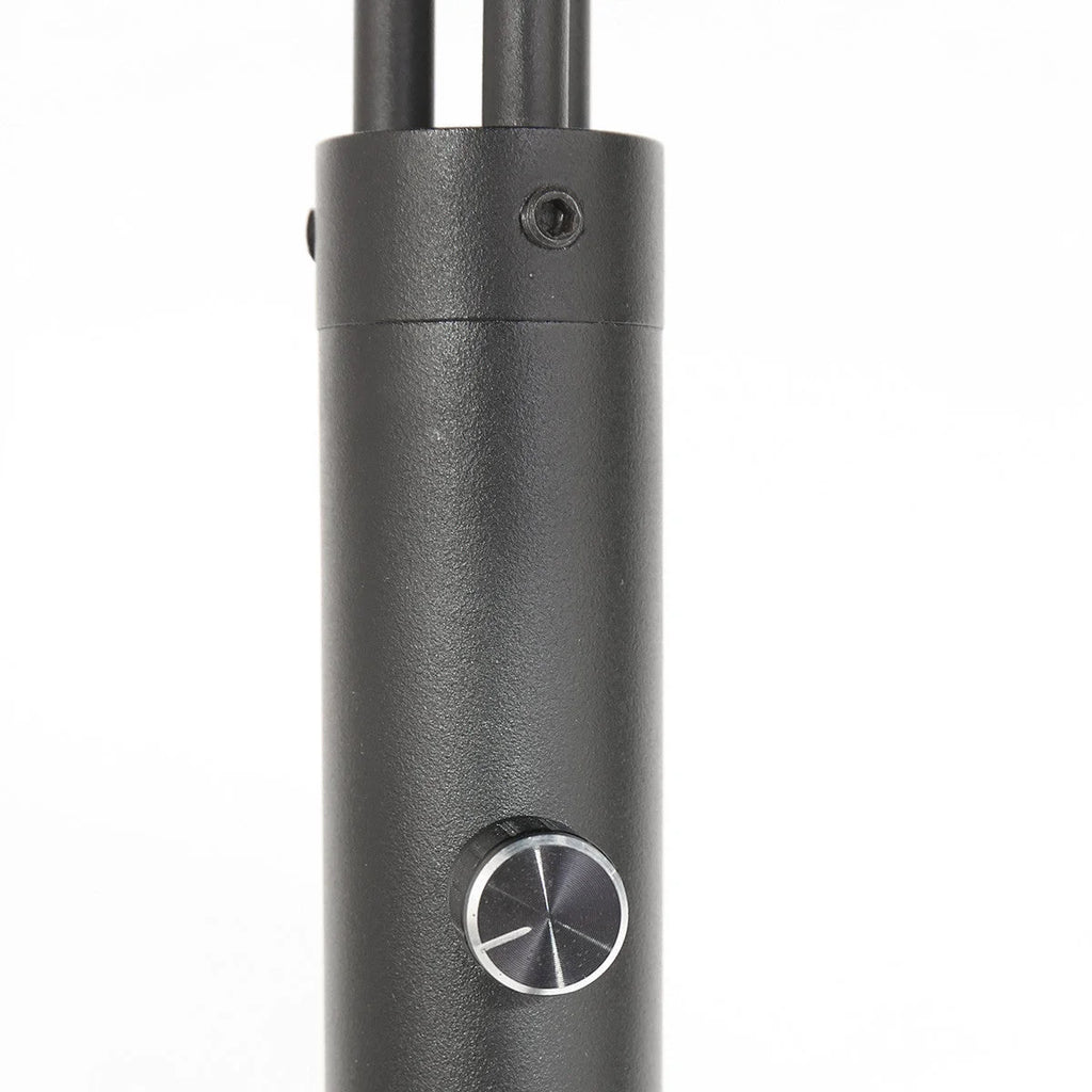 Support en métal noir avec bouton de contrôle argenté pour Lampadaire en métal noir