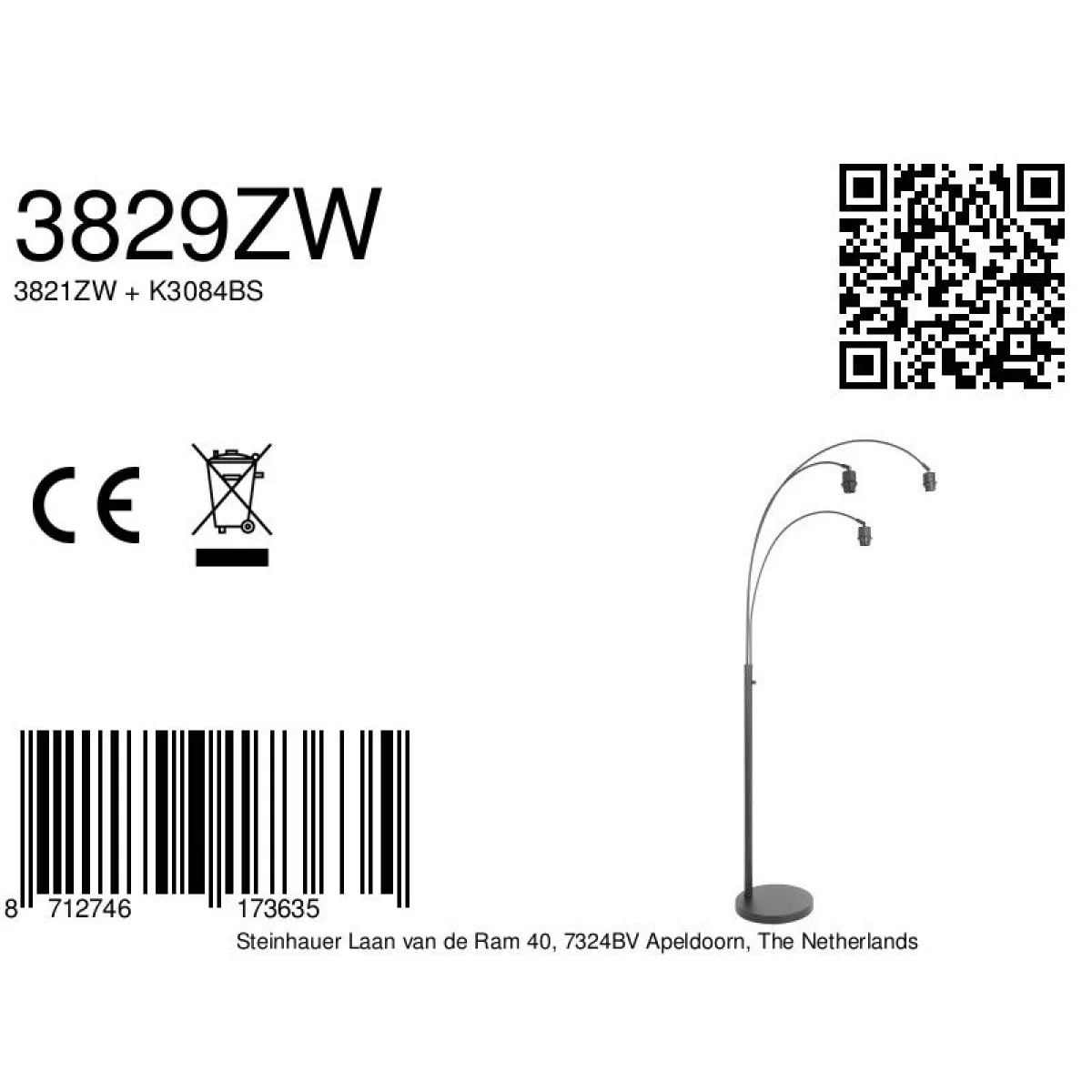 Lampadaire en métal noir avec trois bras courbés et abat-jour en cannage naturel