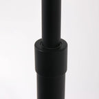 Jonction de poteau en métal noir du lampadaire en métal noir avec abat-jour tressé orientable