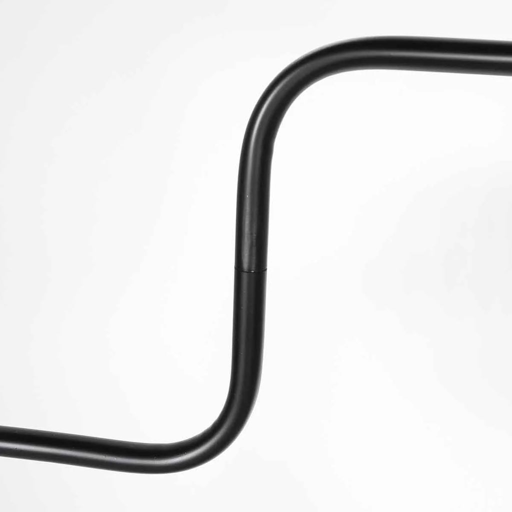 Tube en métal noir en forme de S pour lampadaire avec bras courbé et abat-jour cylindrique