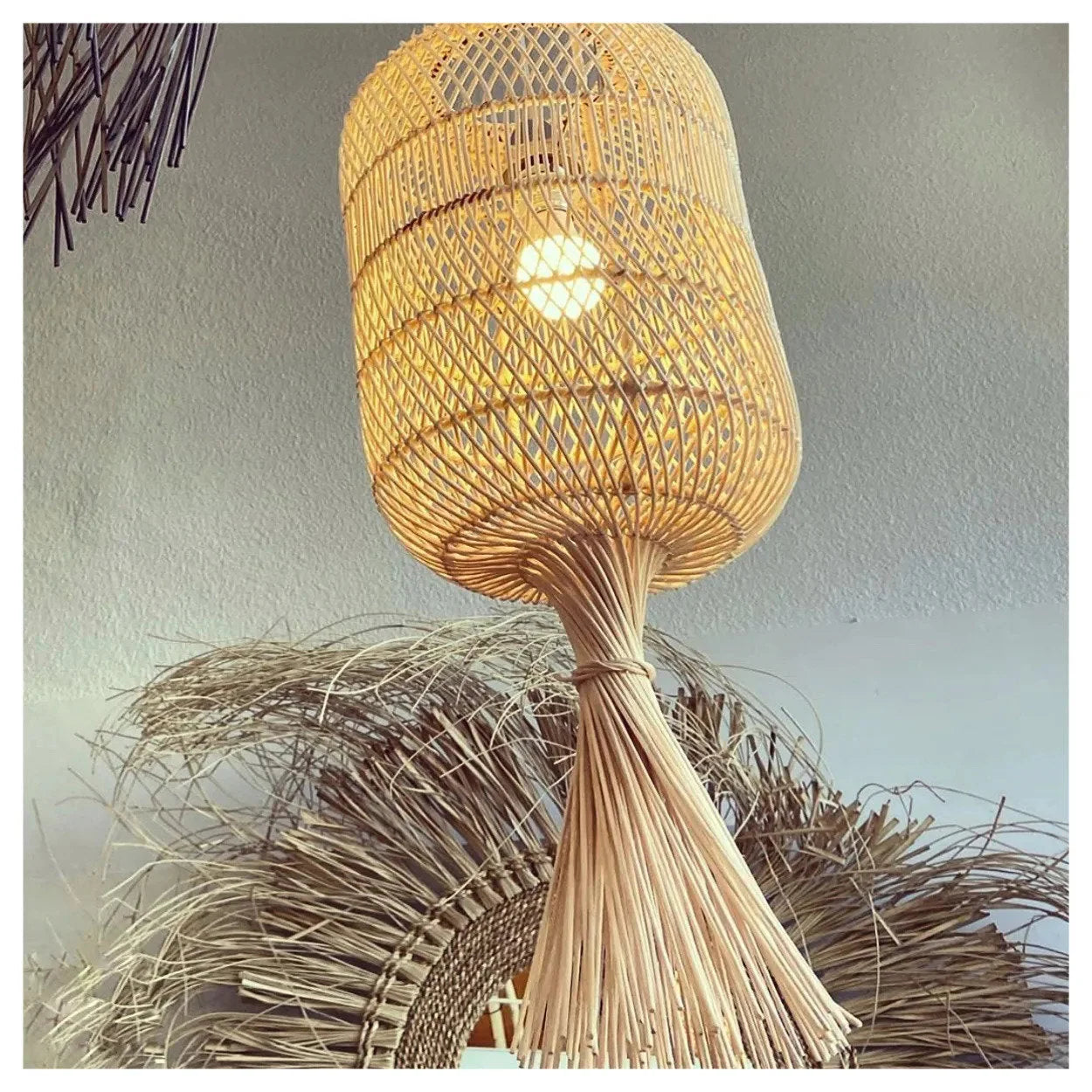Suspension en rotin naturel avec tassel en paille pour Lampadaire en rotin naturel