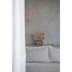 Lampe à poser effet béton avec abat-jour tressé en rotin gris naturel H48 cm