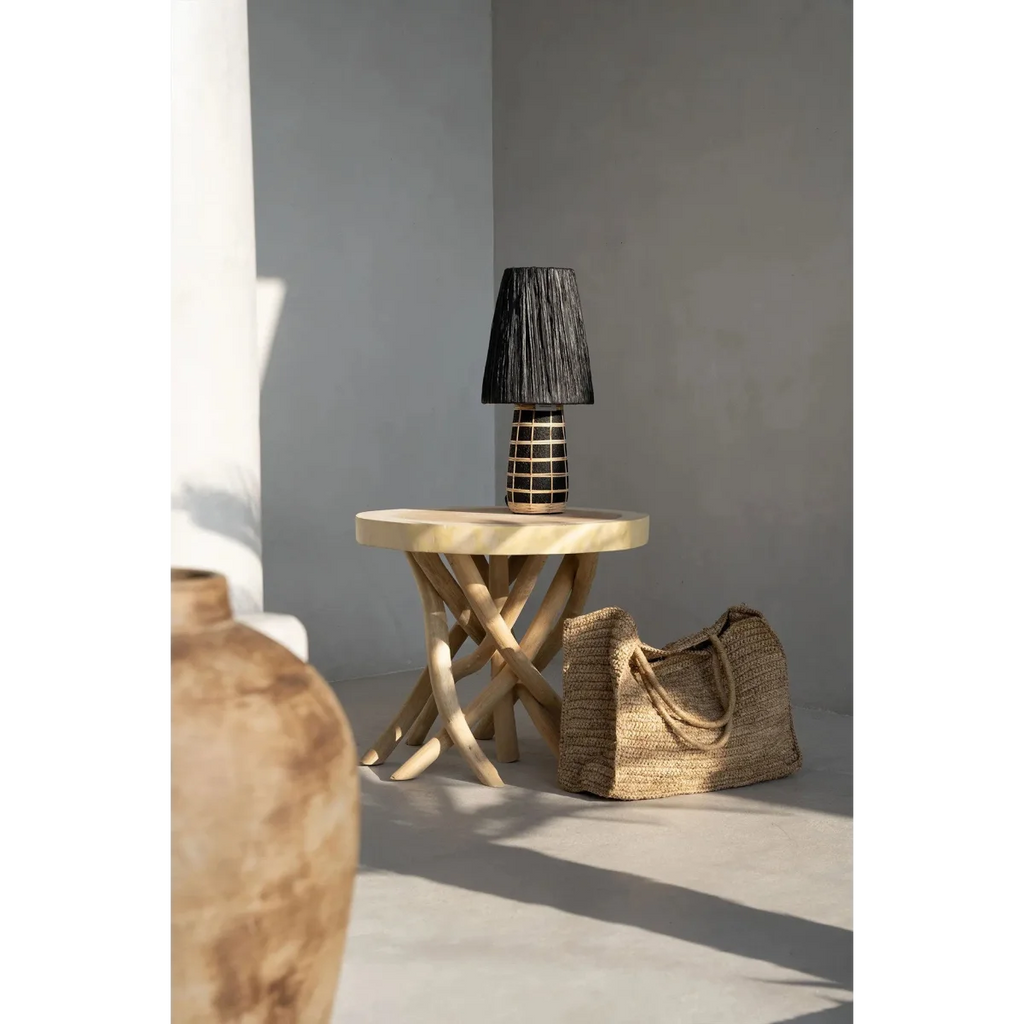 Lampe à poser en terracotta et rotin noir texturé – H56 cm