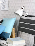 Lampe de bureau clip-on blanche en métal orientable avec interrupteur intégré