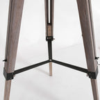 Base en bois de trépied avec supports métalliques noirs pour lampe sur pied