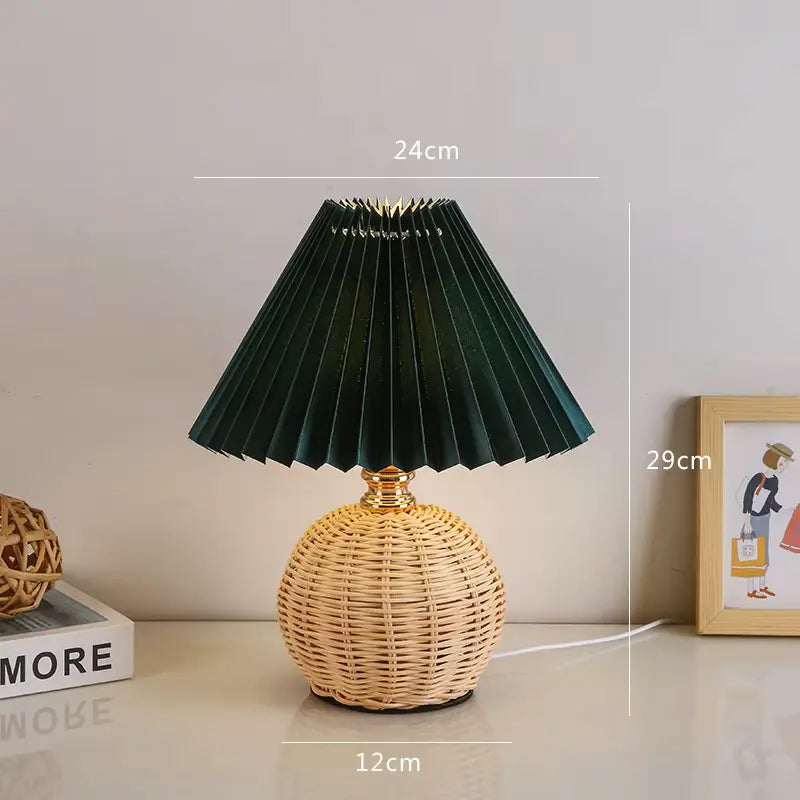 Lampe en rotin vintage verte