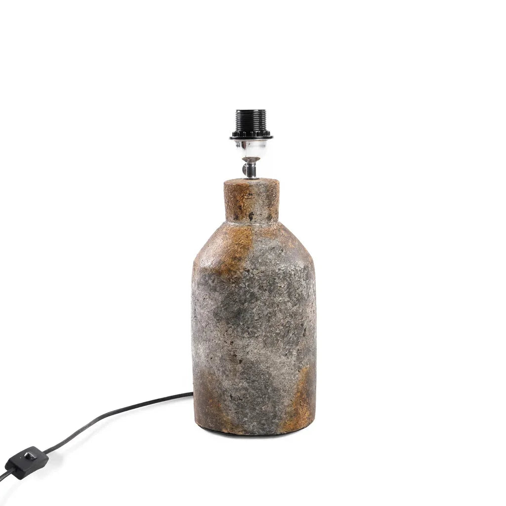 Base de lampe rustique en pierre avec douille noire pour La lampe de table Ithaka Gris antique naturel