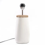 Base de lampe blanche avec finition marron pour La lampe de table Kiska Blanc Naturel