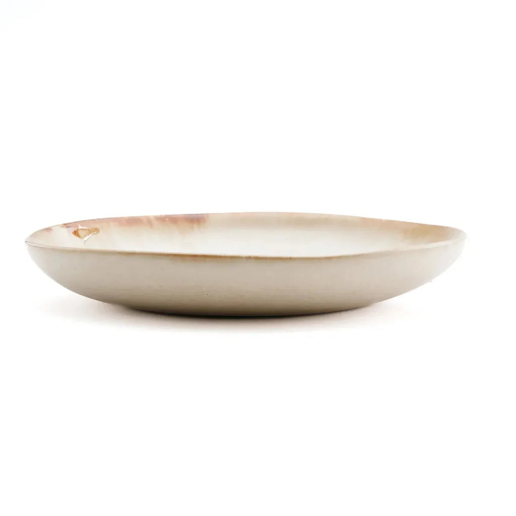 Bol isère beige en céramique peu profonde de l’ensemble L’assiette d’apéritif Cascais