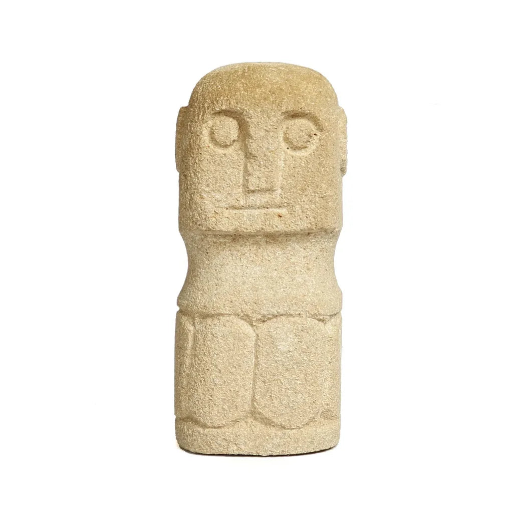 Statue en pierre de Sumba représentant un homme, naturel, Lhomme de pierre de Sumba S