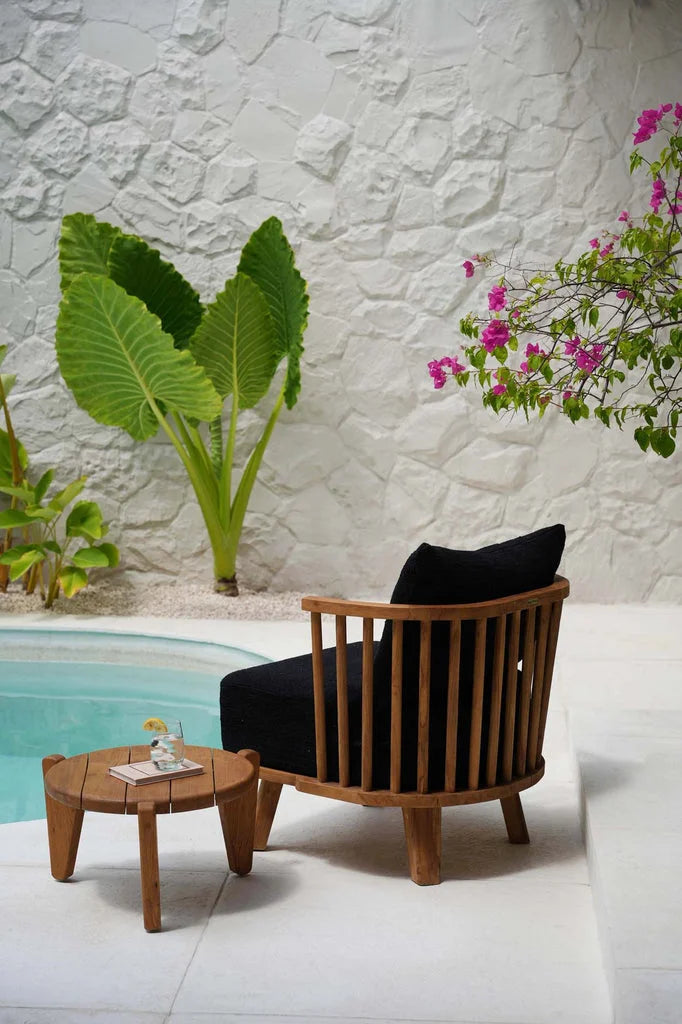 Chaise en bois avec coussins noirs pour Le Malawi One Seater Noir Naturel
