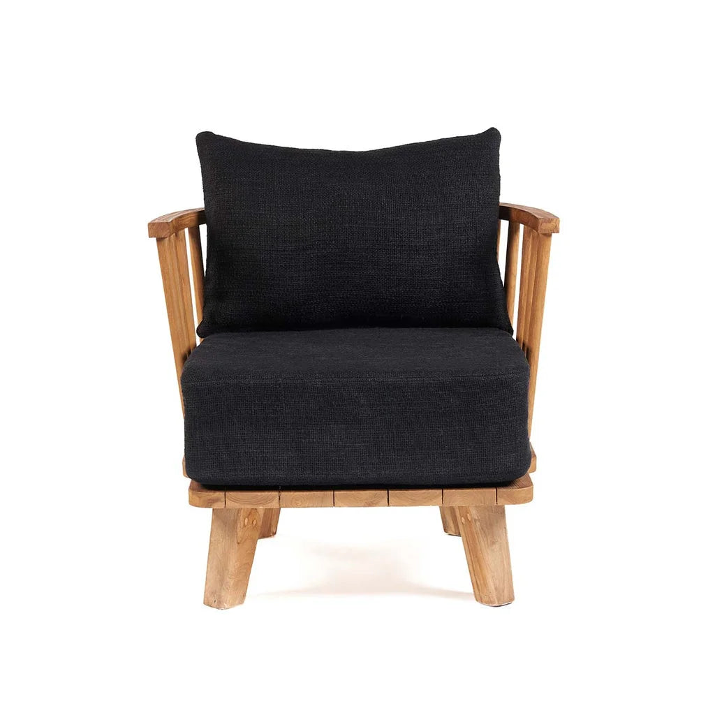 Fauteuil en bois avec coussins noirs du produit Le Malawi One Seater Noir Naturel