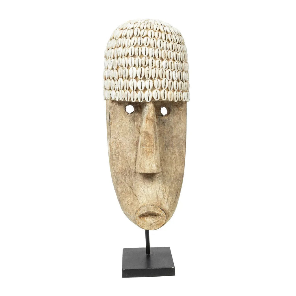 Masque décoratif en coquillages beige sur socle, H50 cm