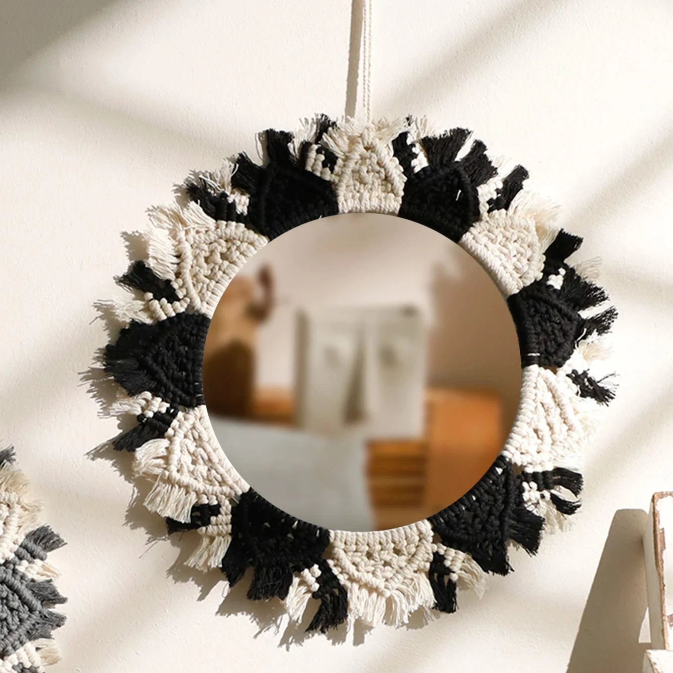 Miroir macramé deux couleurs noir et blanc