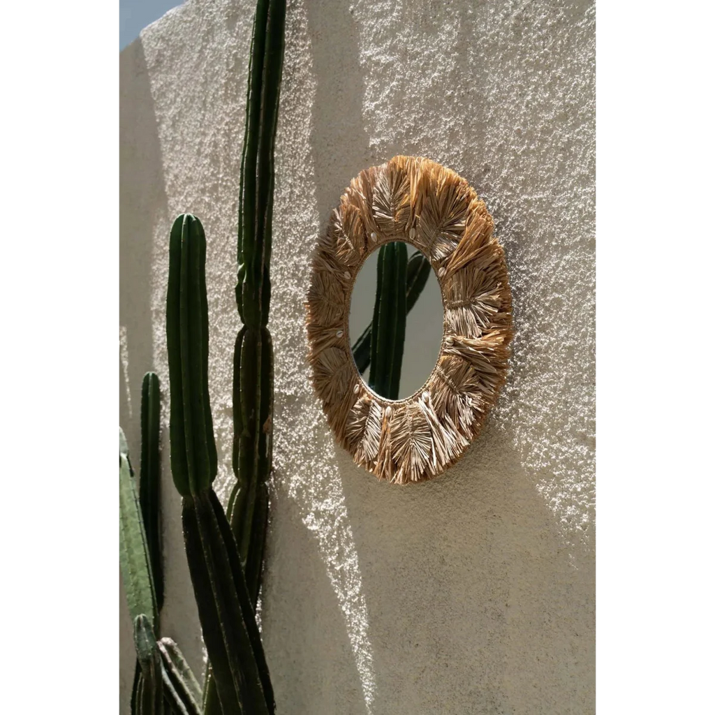 Miroir mural rond avec cadre en raphia naturel et coquillages, 60 cm
