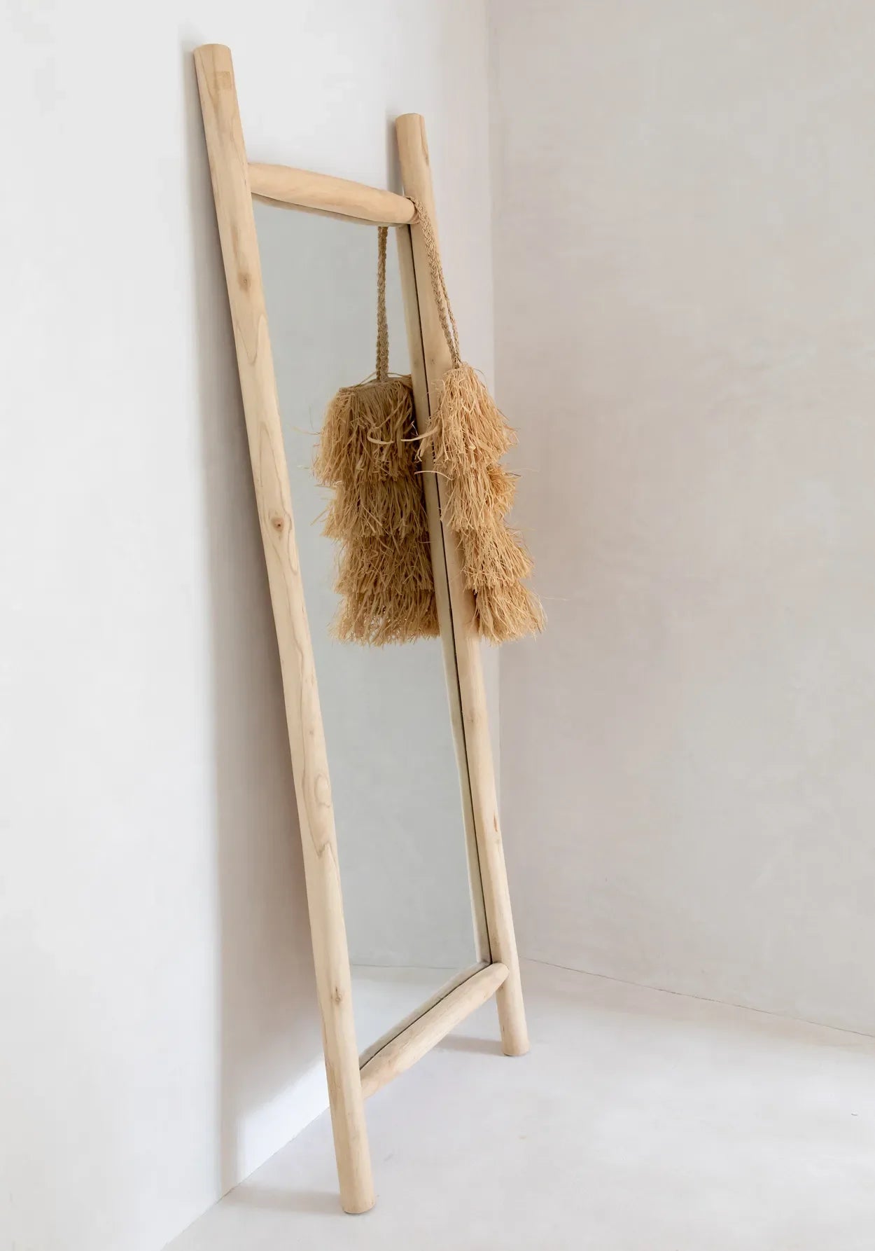 Miroir sur pied en teck naturel 170 cm pour chambre