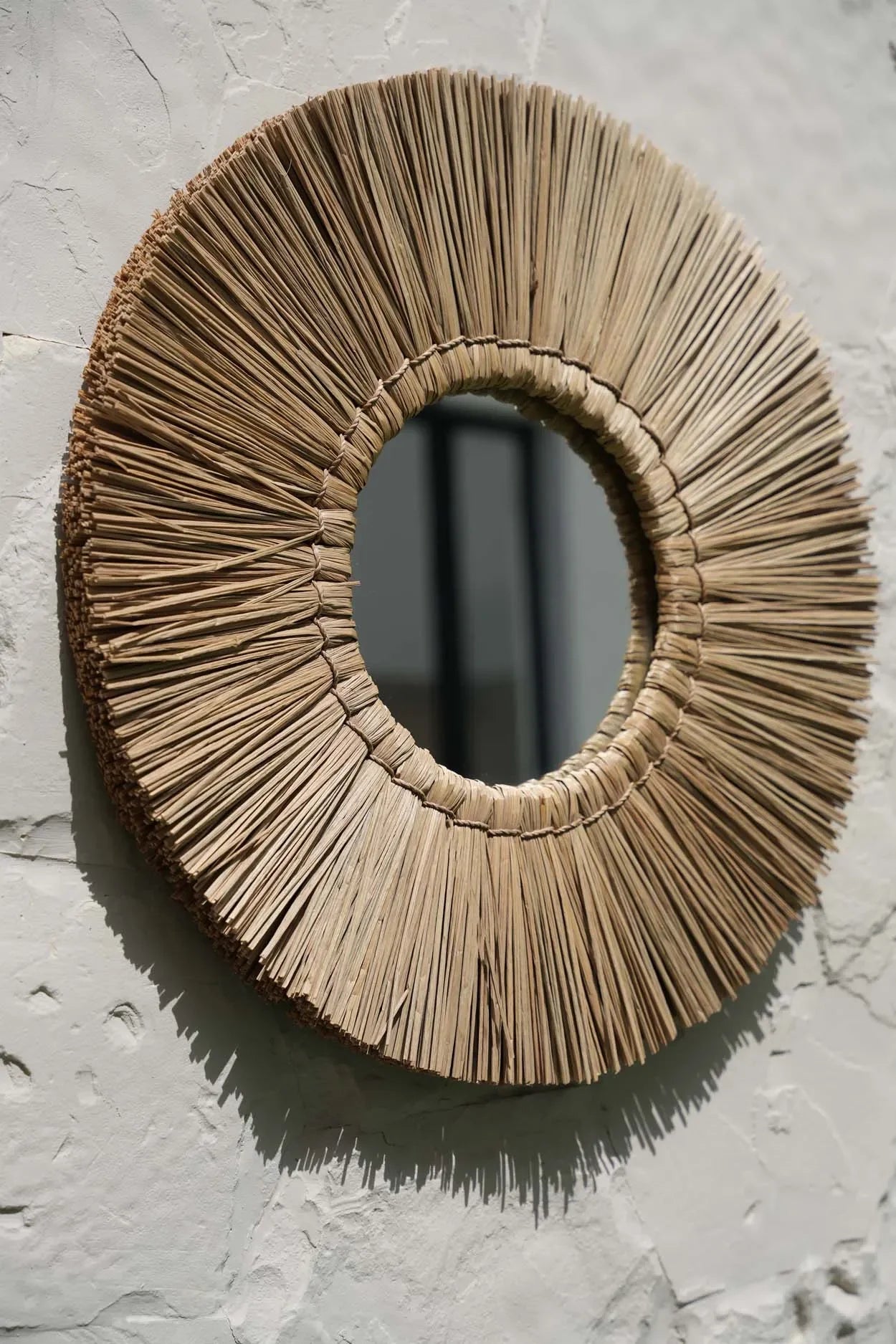 Miroir rond en herbe Alang Alang 45 cm avec frange en paille naturelle