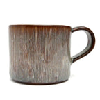 Mug en céramique brun texturé à rainures verticales et anse assortie, lot de 6