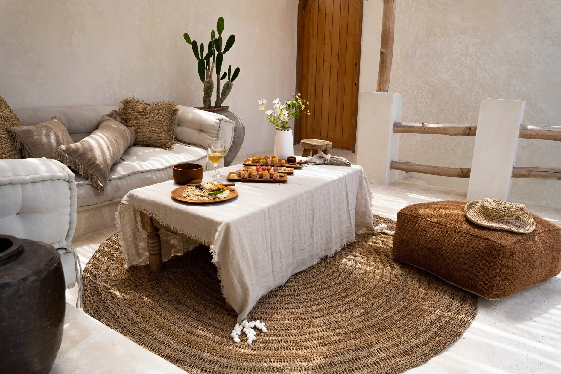 Nappe en lin beige 150x250 cm pour table rectangulaire