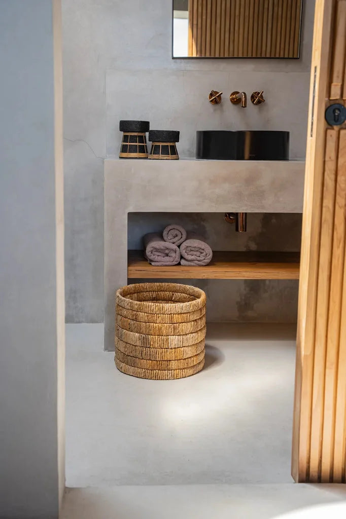 Panier tressé cylindrique Le panier Chuma pour rangement et décoration