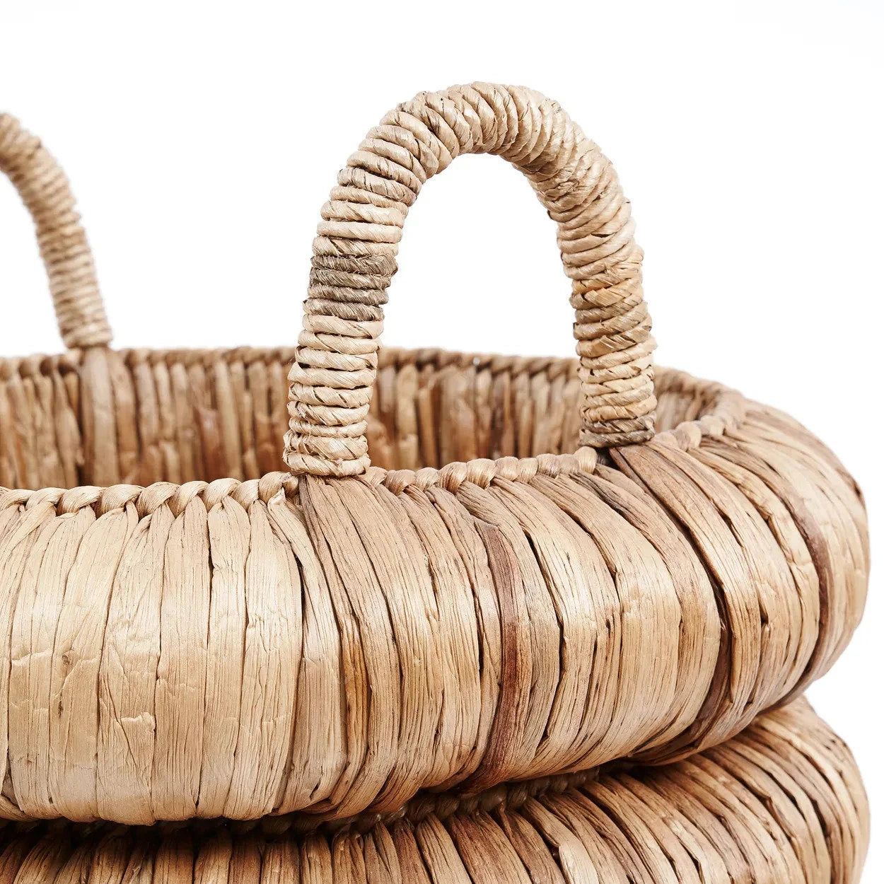 Panier en jacinthe d’eau naturel avec poignées 66 cm
