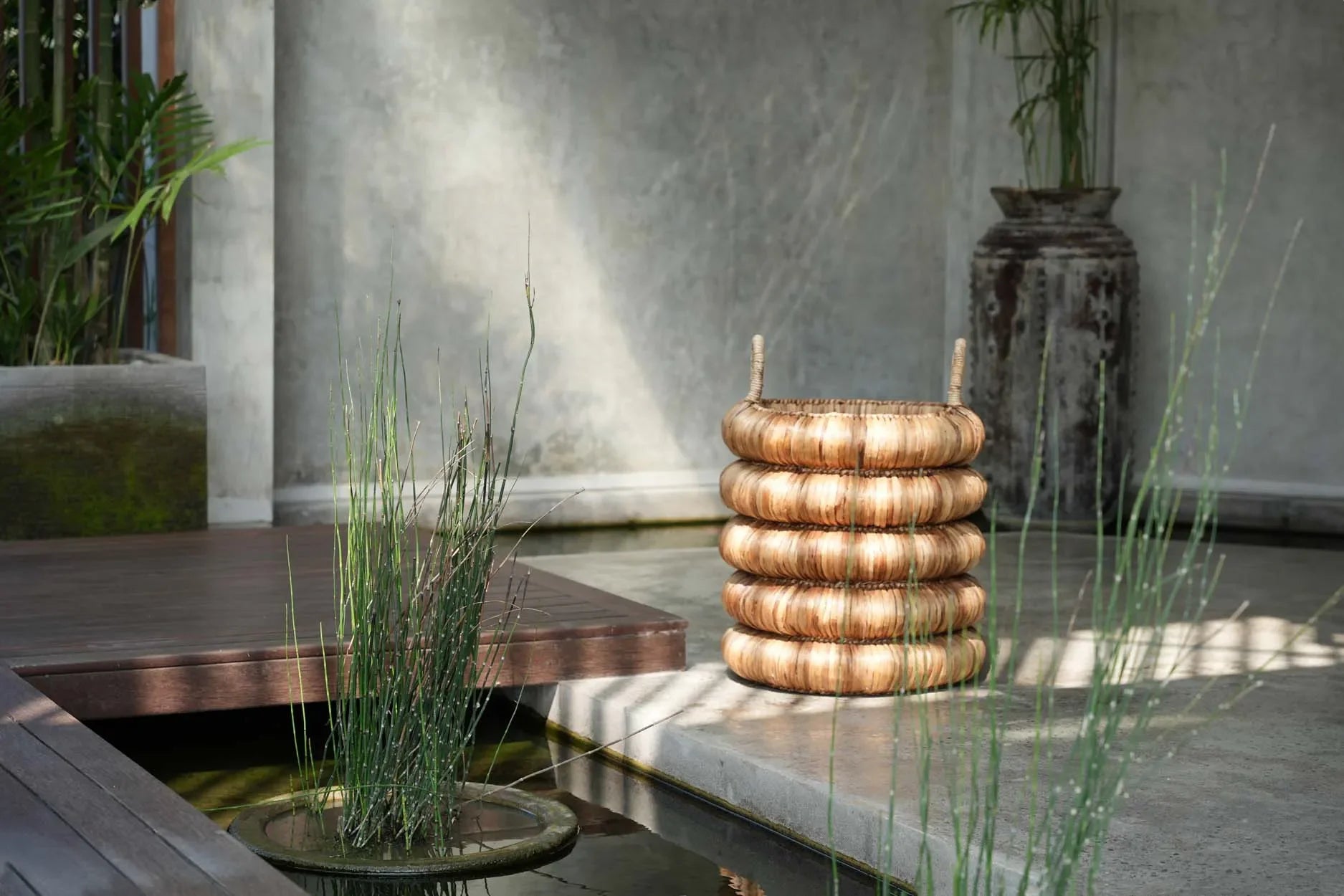Panier en jacinthe d’eau naturel avec poignées, cylindre tissé, 66 cm