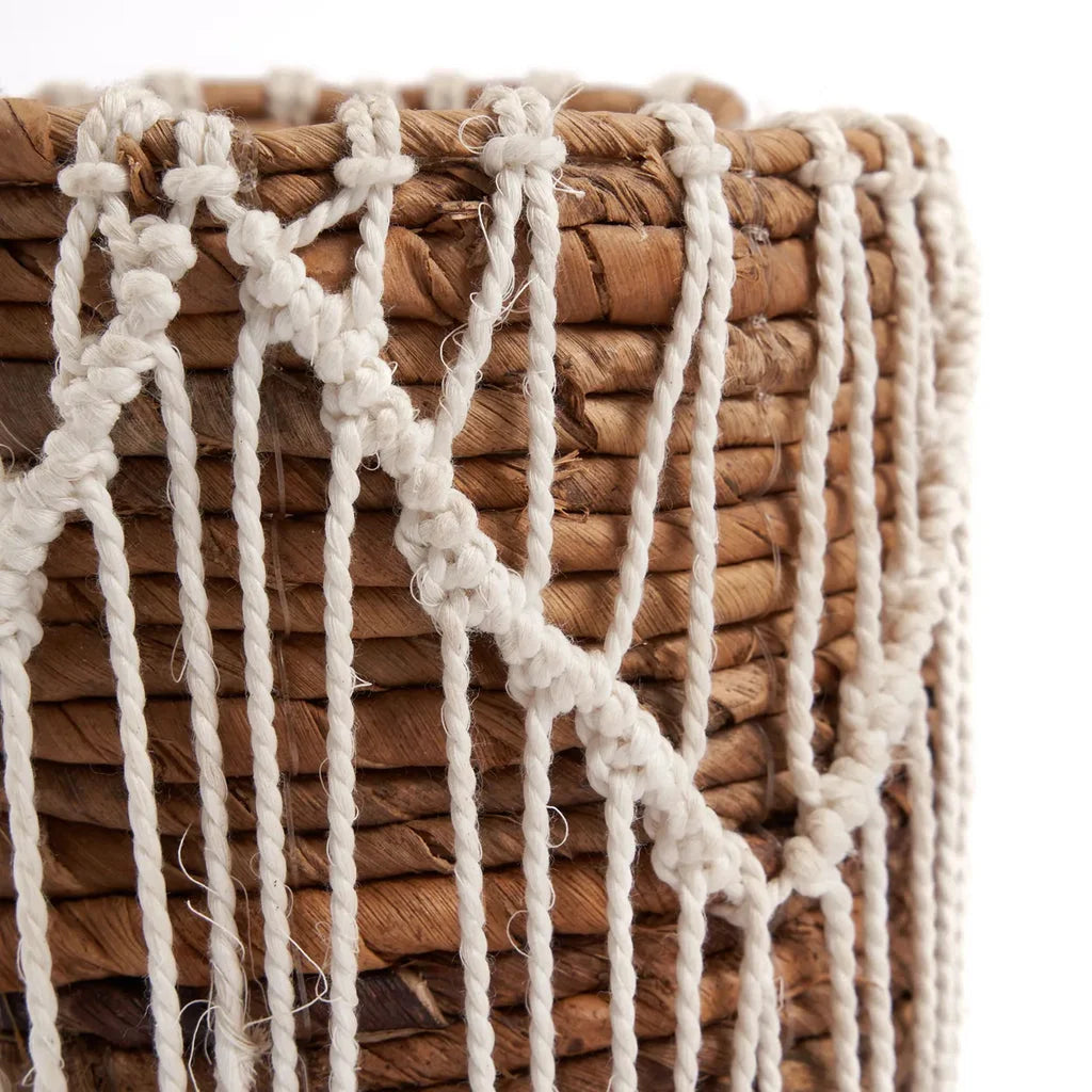 Panier en osier avec détails en macramé blanc naturel Le Panier Macra-mazing S
