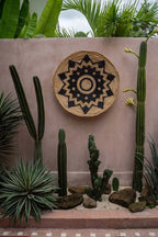 Panier mural rond en rotin avec motif étoile noire, décoration murale naturelle diamètre 90 cm