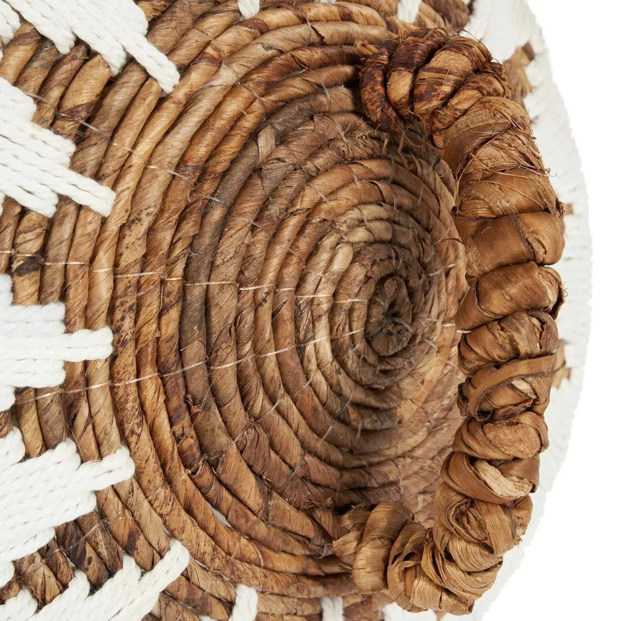Panier de rangement cylindrique en feuille de bananier motif zigzag noir et blanc