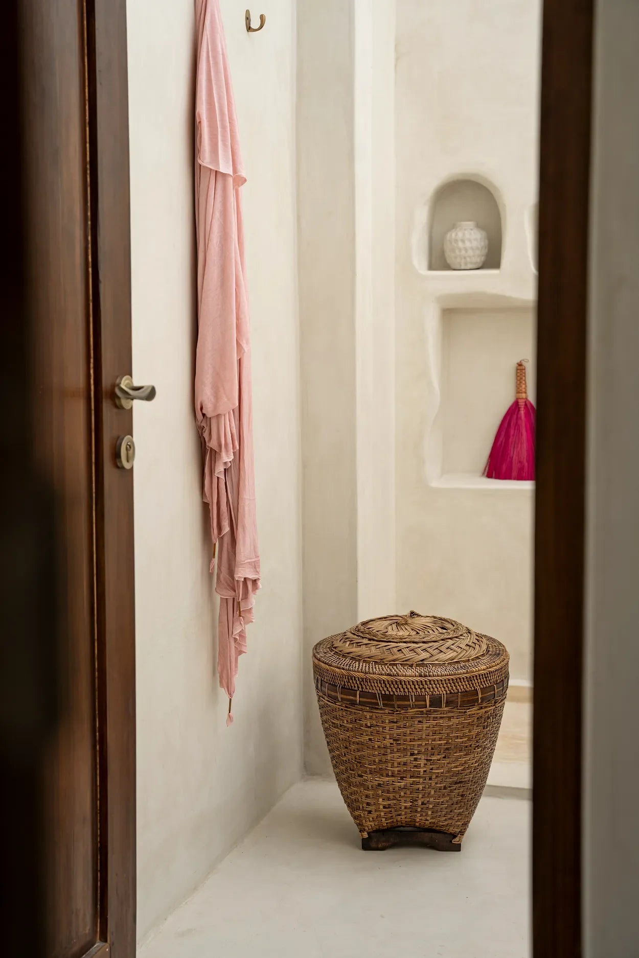 Panier de rangement cylindrique en rotin naturel avec couvercle décoratif H45 cm