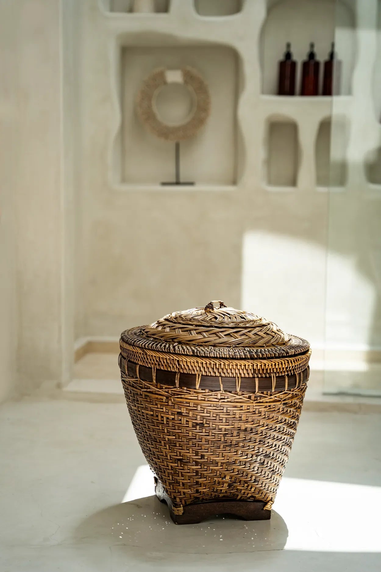 Panier de rangement cylindrique en rotin naturel avec couvercle décoratif, H45 cm