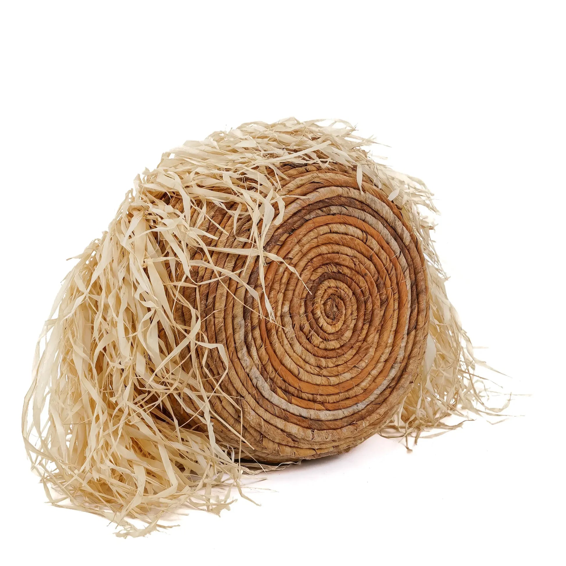 Panier de rangement rond en feuilles de bananier avec franges en raphia naturel