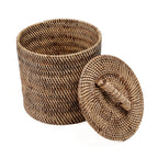 Panier de rangement en rotin tressé brun avec couvercle et poignée en bois