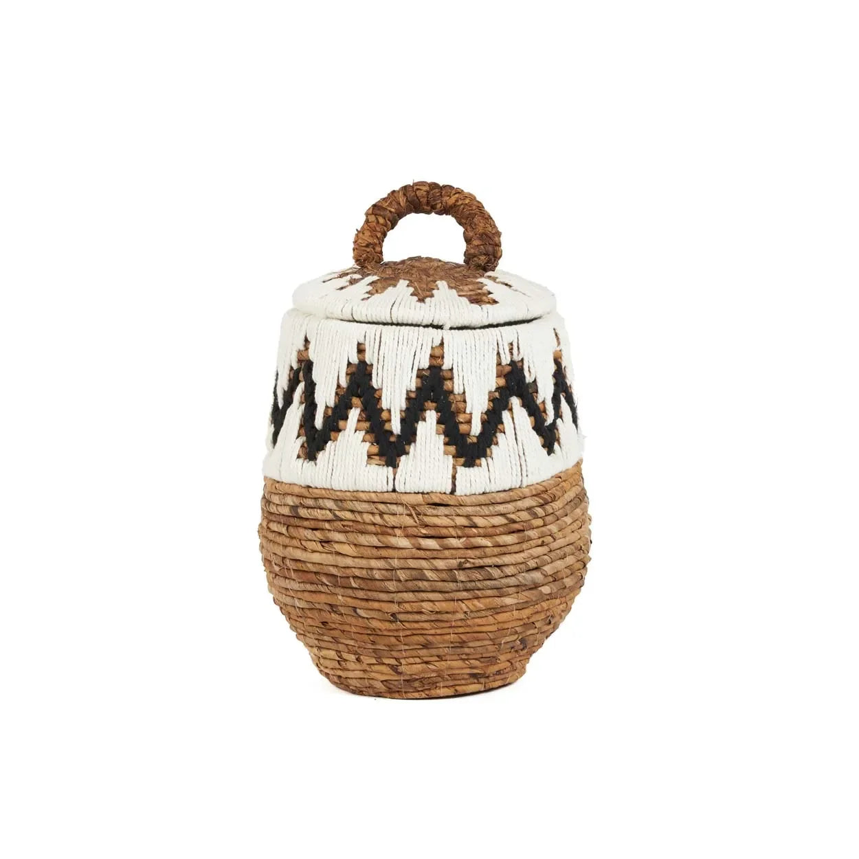 Panier en rotin motif zigzag blanc et marron avec anse décorative et couvercle