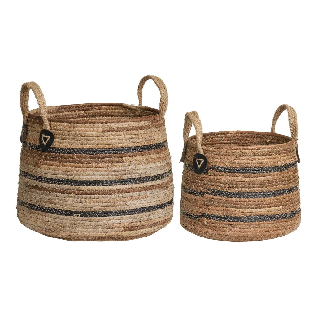 Deux paniers en feuilles de bananier naturel Ø30 cm, lot de 2, rayures marron et noir