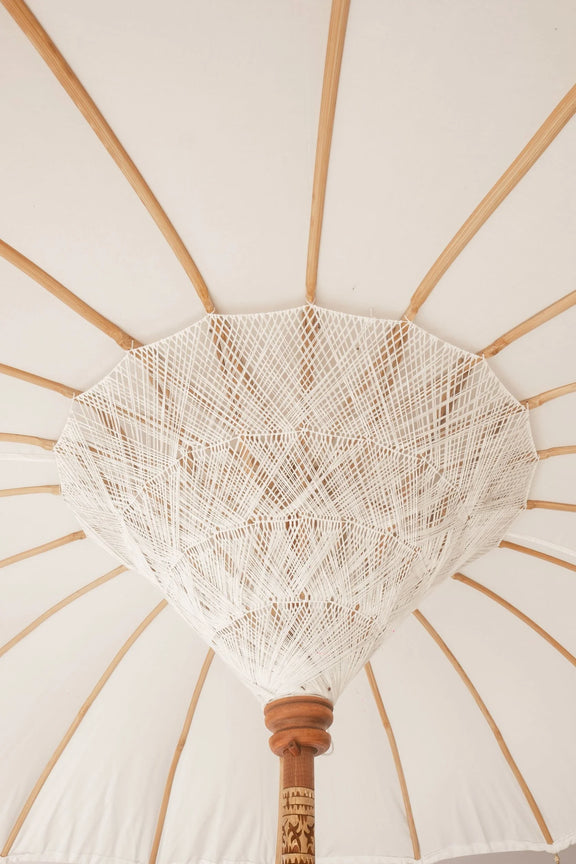 Parasol crème en tissu Naghata 280 cm avec bois sculpté