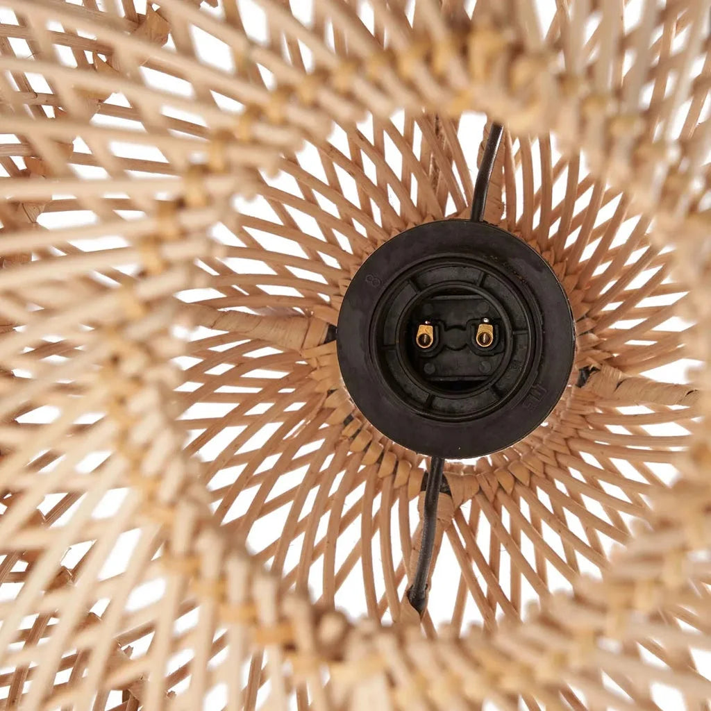 Abat-jour en rotin tressé avec prise noire pour Le Pendentif Bulle Naturel S