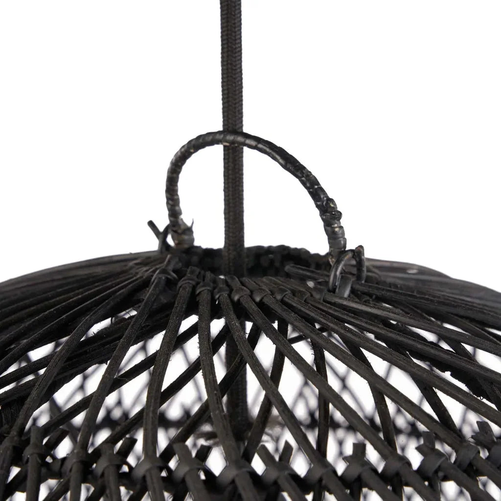 Suspension en tissage noir Le Pendentif Bulle Noir M pour une ambiance moderne