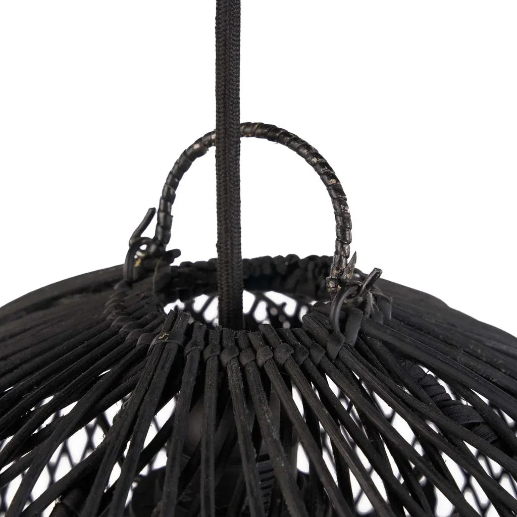 Suspension en tissage noir Le Pendentif Bulle Noir S pour une ambiance moderne