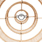 Applique en osier tissé avec cercles concentriques et fixation en métal noir